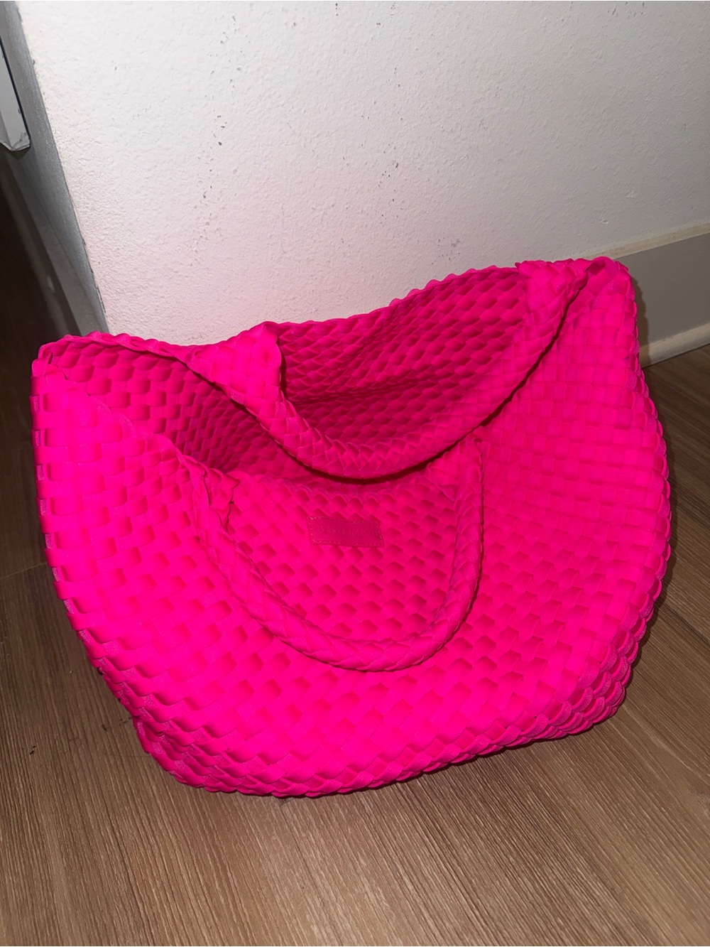 Women's Hot Pink Woven Tote Bag - Casual Everyday Carry